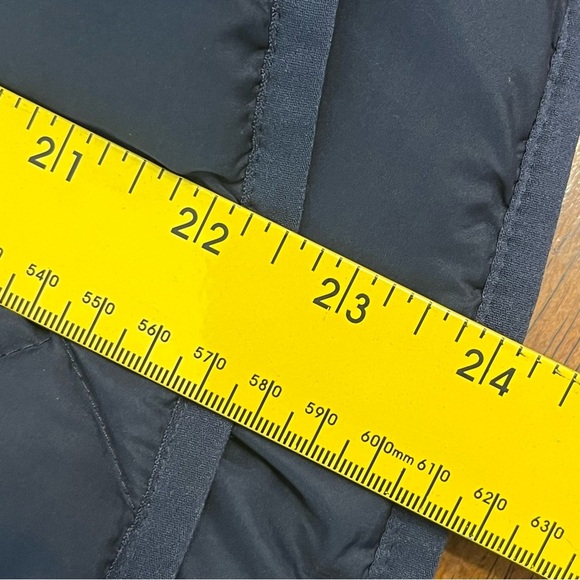 J. Crew Dark Blue Navy Quilted Vest Outerwear Down size XS - Picture 5 of 6